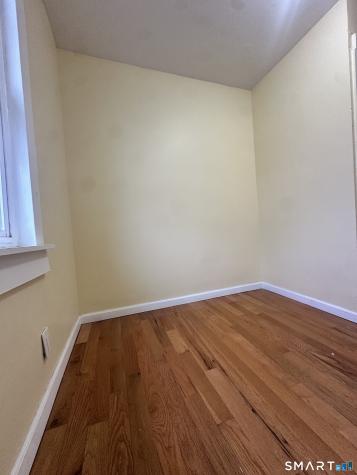 302 Dover Street Bridgeport CT 06610