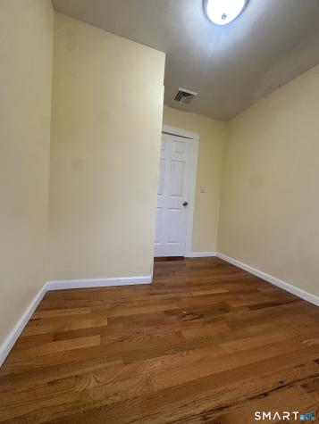 302 Dover Street Bridgeport CT 06610