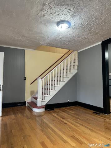 302 Dover Street Bridgeport CT 06610