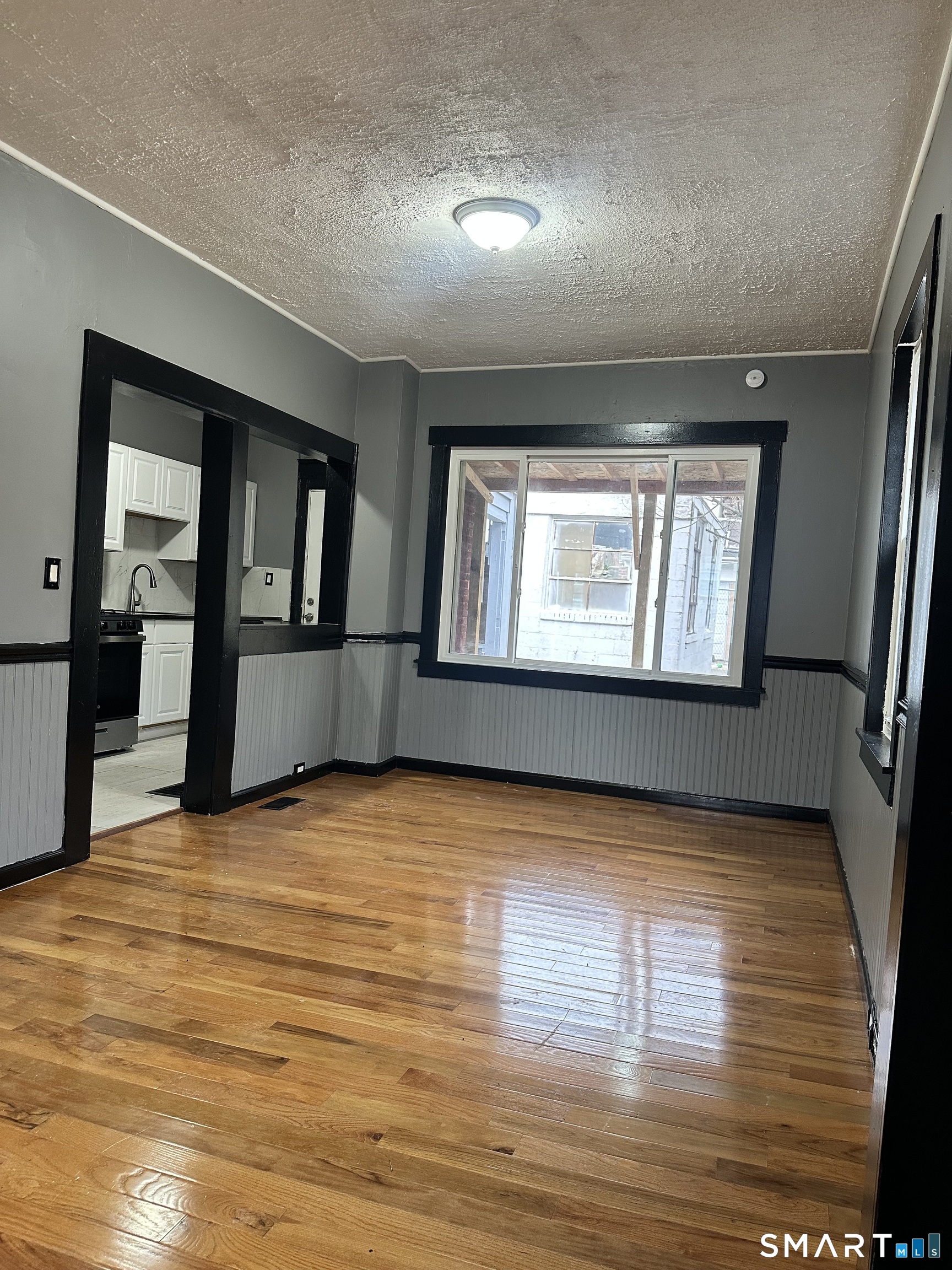 302 Dover Street Bridgeport CT 06610