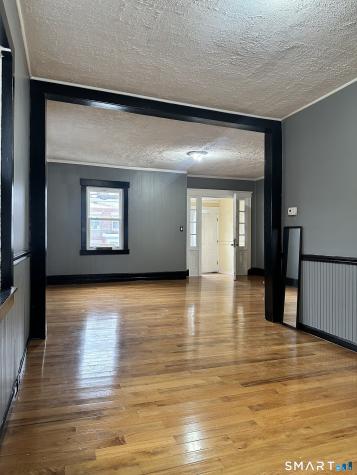 302 Dover Street Bridgeport CT 06610