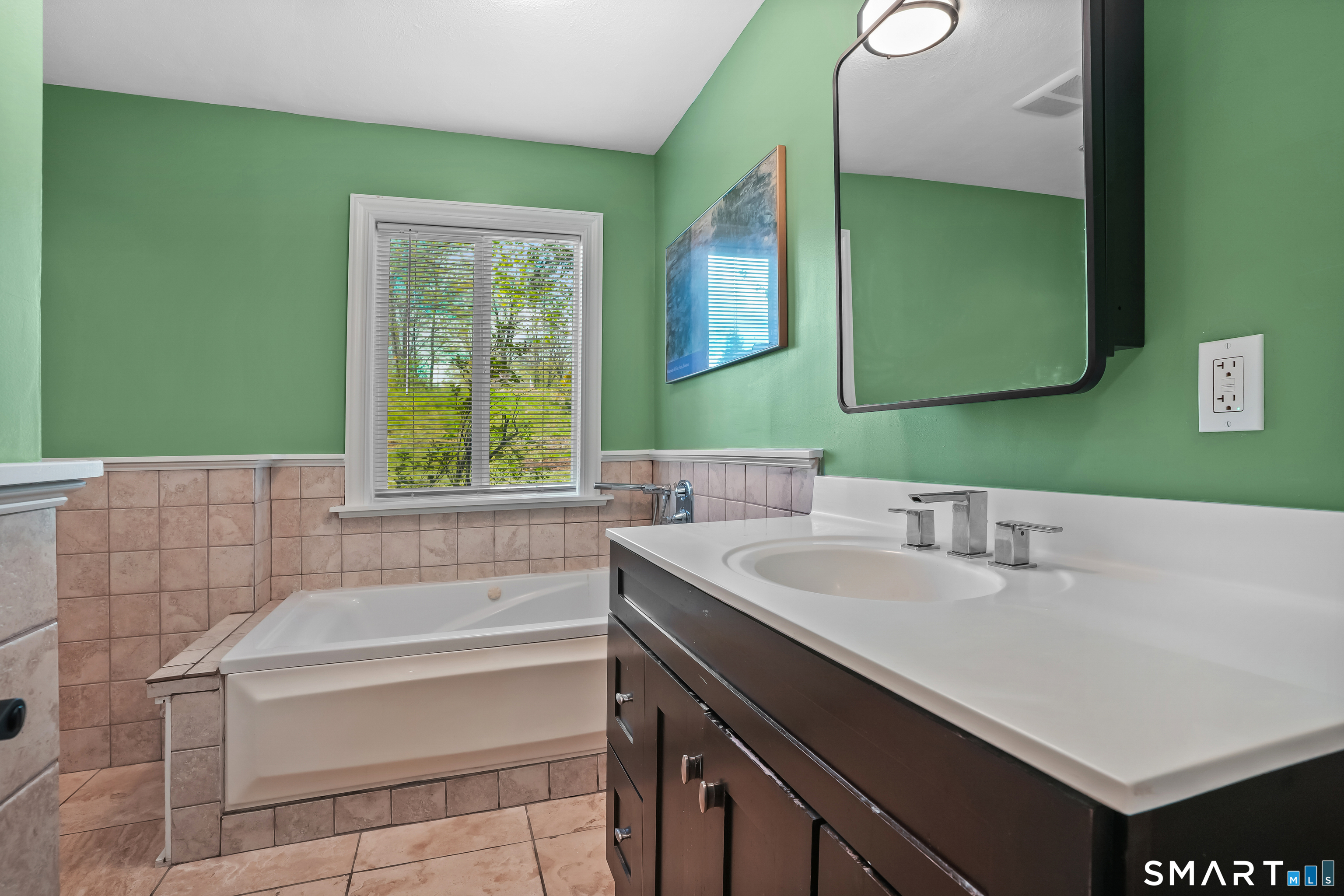 25 Oxford Street Bethel CT 06801