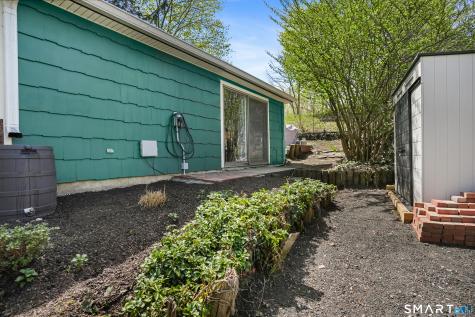 25 Oxford Street Bethel CT 06801