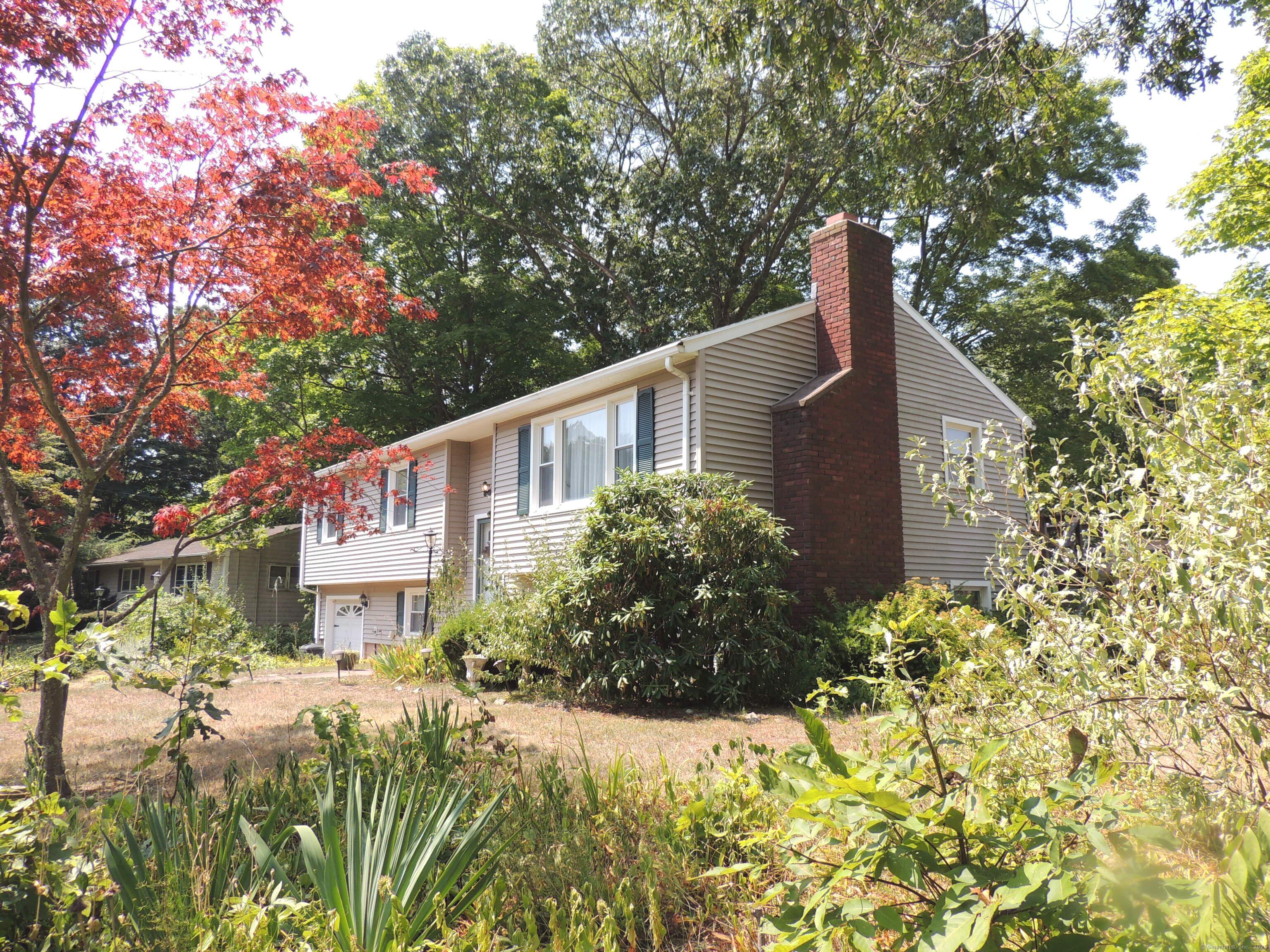 5 Briarwood Lane Branford CT 06405