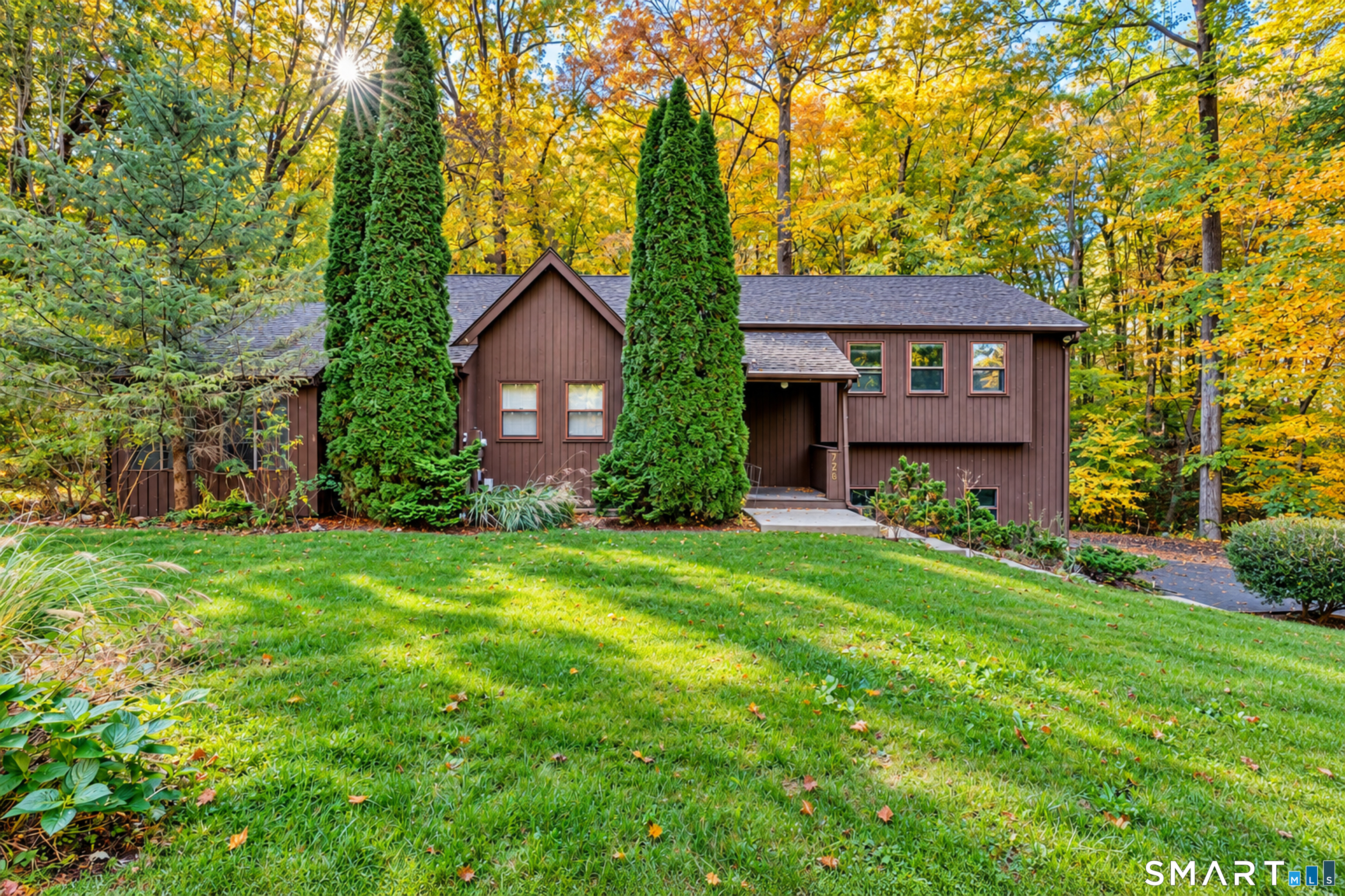 726 Neipsic Road Glastonbury CT 06033