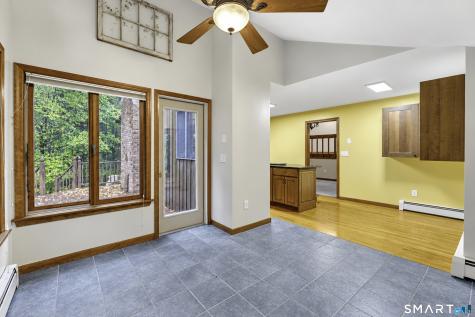 726 Neipsic Road Glastonbury CT 06033
