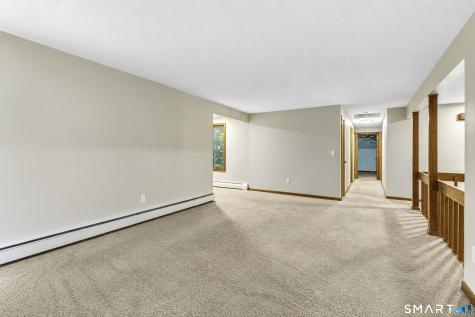 726 Neipsic Road Glastonbury CT 06033