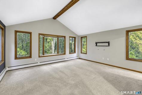 726 Neipsic Road Glastonbury CT 06033