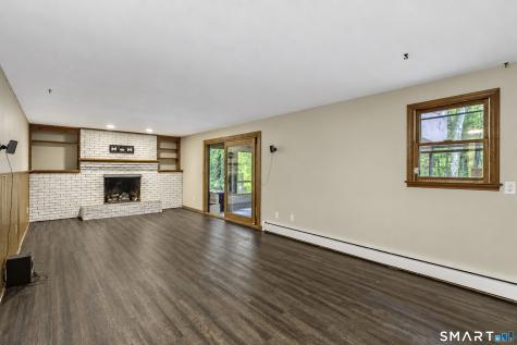 726 Neipsic Road Glastonbury CT 06033