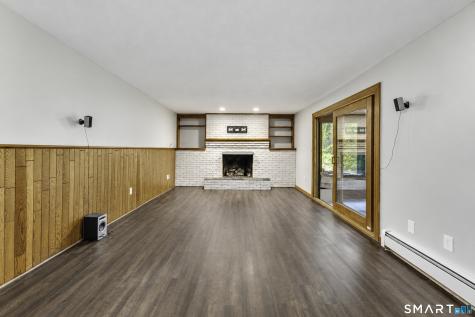 726 Neipsic Road Glastonbury CT 06033