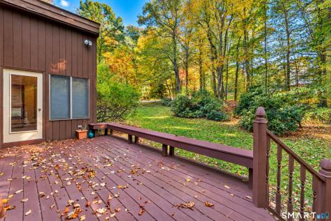 726 Neipsic Road Glastonbury CT 06033