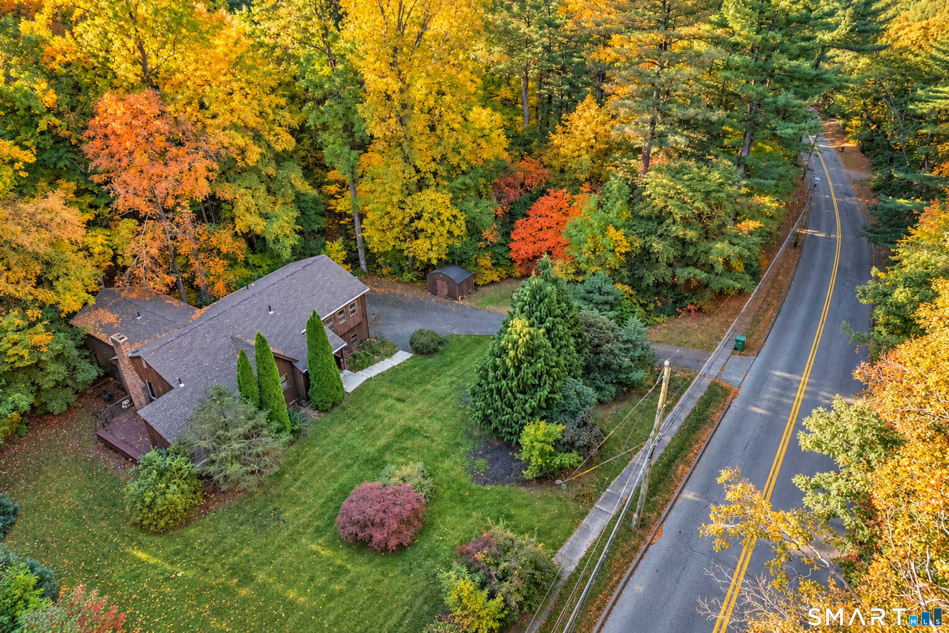 726 Neipsic Road Glastonbury CT 06033