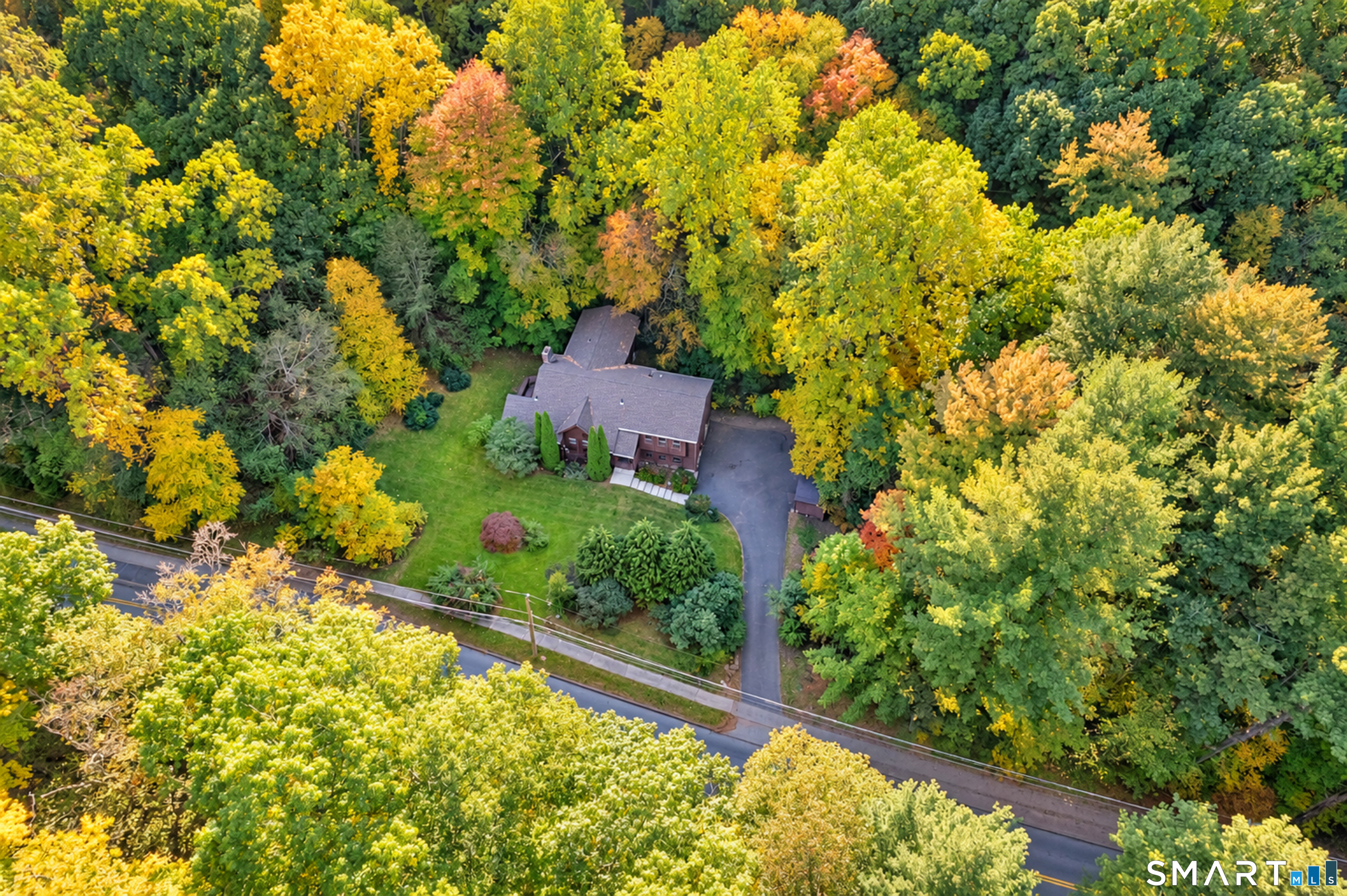 726 Neipsic Road Glastonbury CT 06033