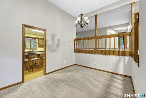 726 Neipsic Road Glastonbury CT 06033