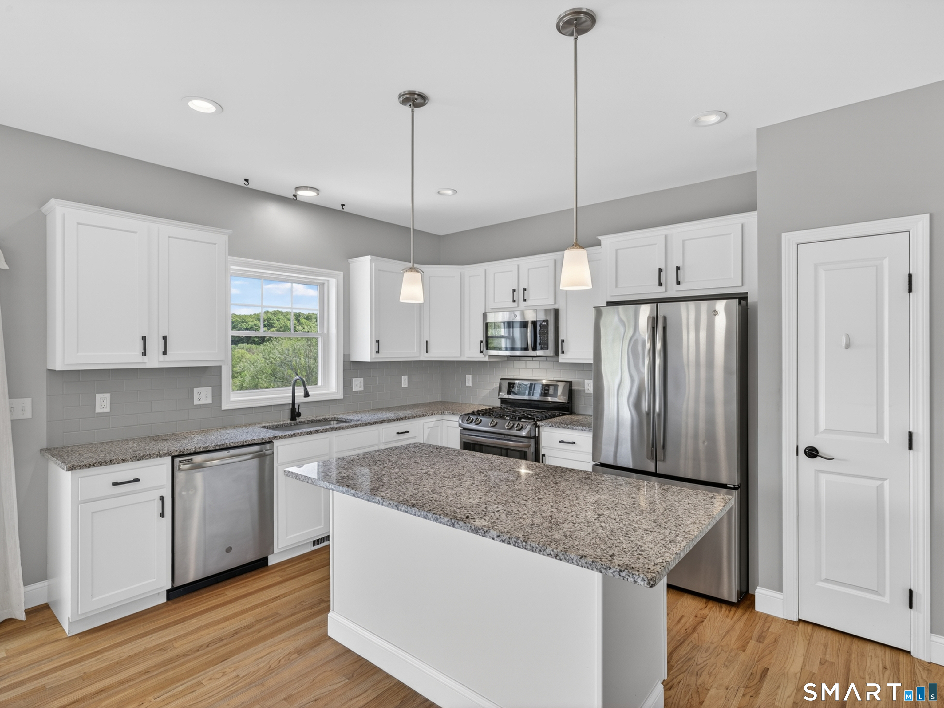 650 Ridgewood Road Middletown CT 06457