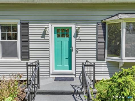 131 Oronoque Road Milford CT 06461