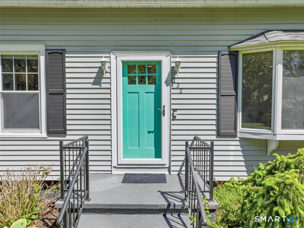 131 Oronoque Road Milford CT 06461
