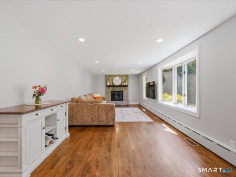 131 Oronoque Road Milford CT 06461