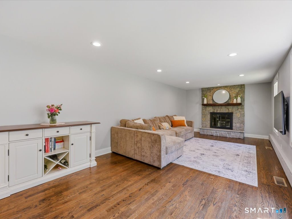 131 Oronoque Road Milford CT 06461