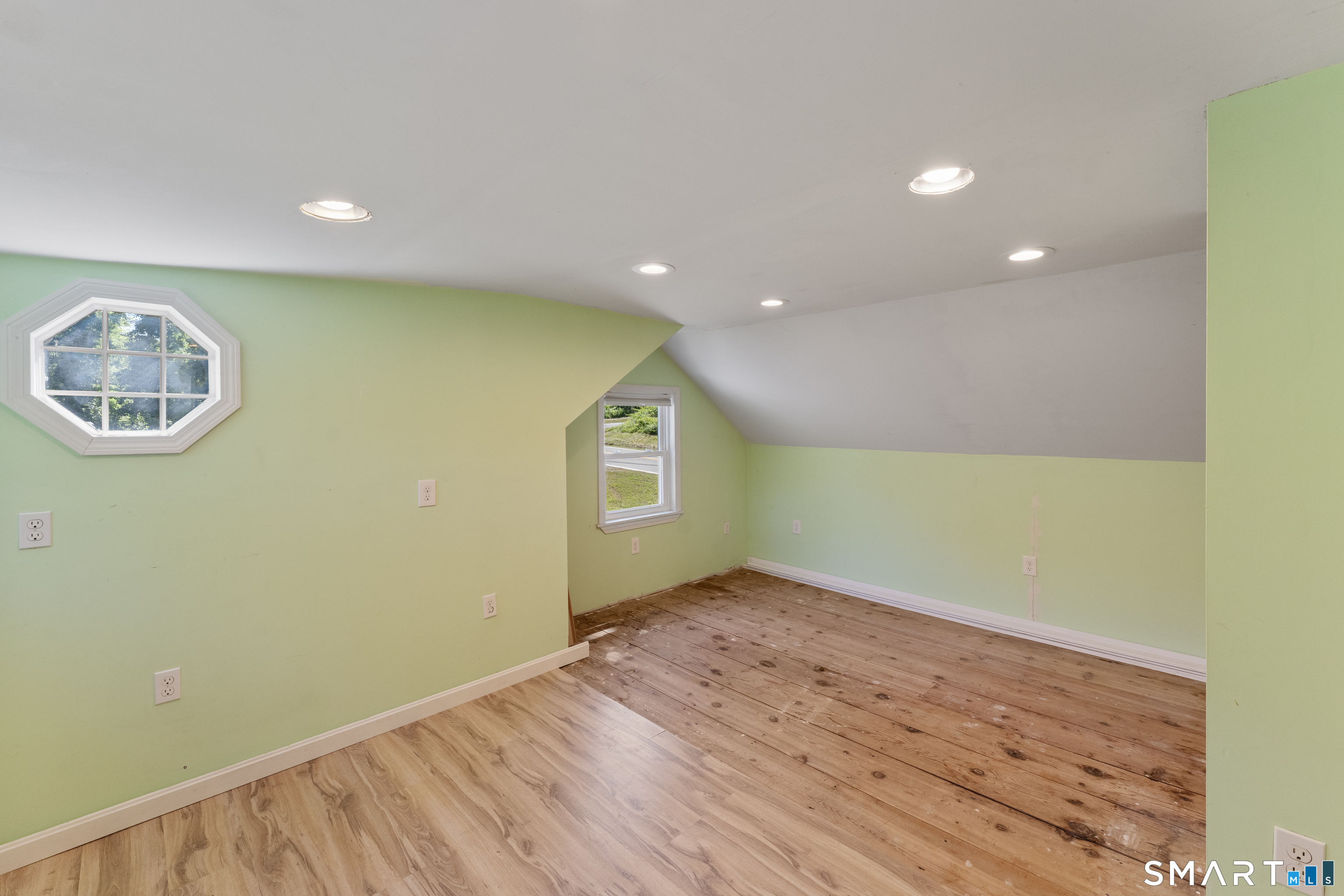 349 Route 197 Route Woodstock CT 06281