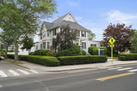 32 East Main Street Stonington CT 06355