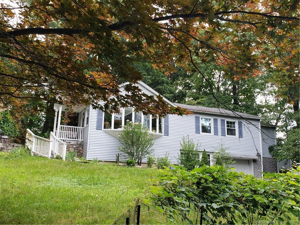 12 Beverly Drive Brookfield CT 06804