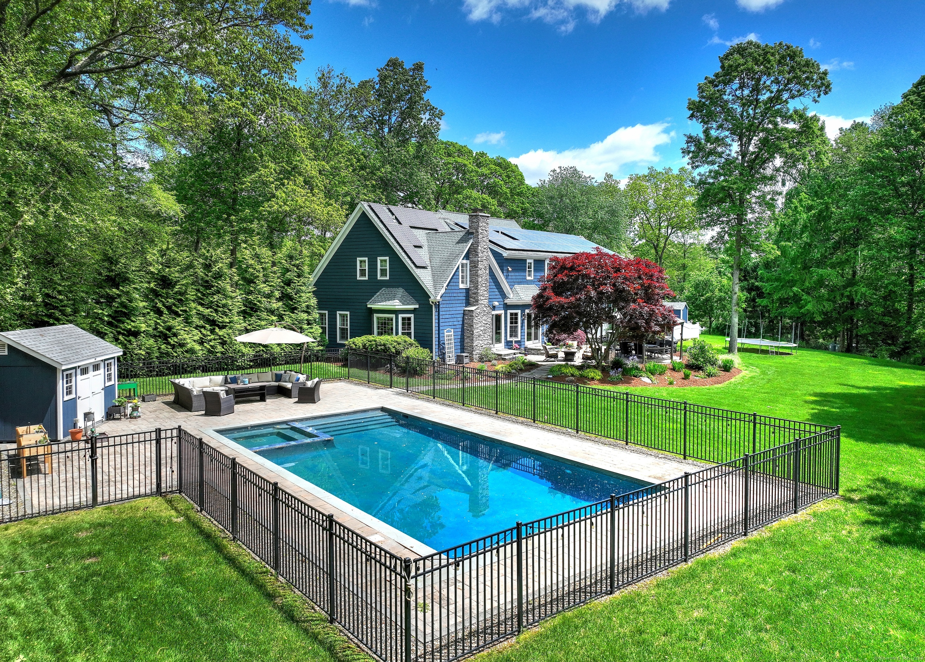 10 Grove Hill Road Woodbridge CT 06525