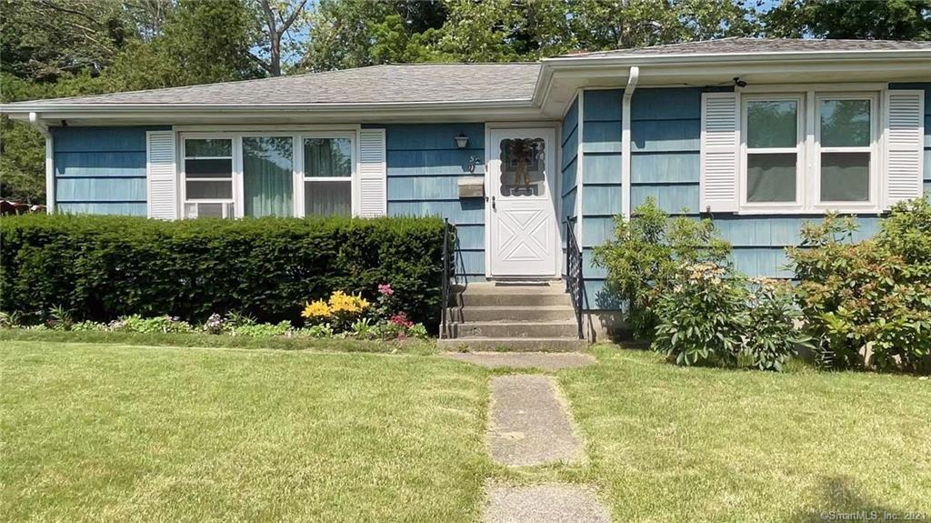 52 Surrey Lane Norwich CT 06360