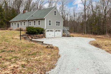 28 Latimer Lane Simsbury CT 06070