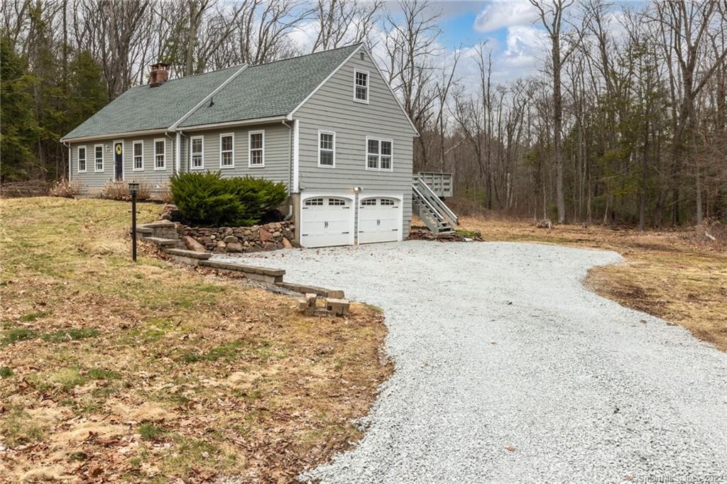 28 Latimer Lane Simsbury CT 06070