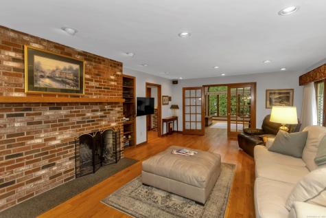 41 Huckleberry Hollow Suffield CT 06078