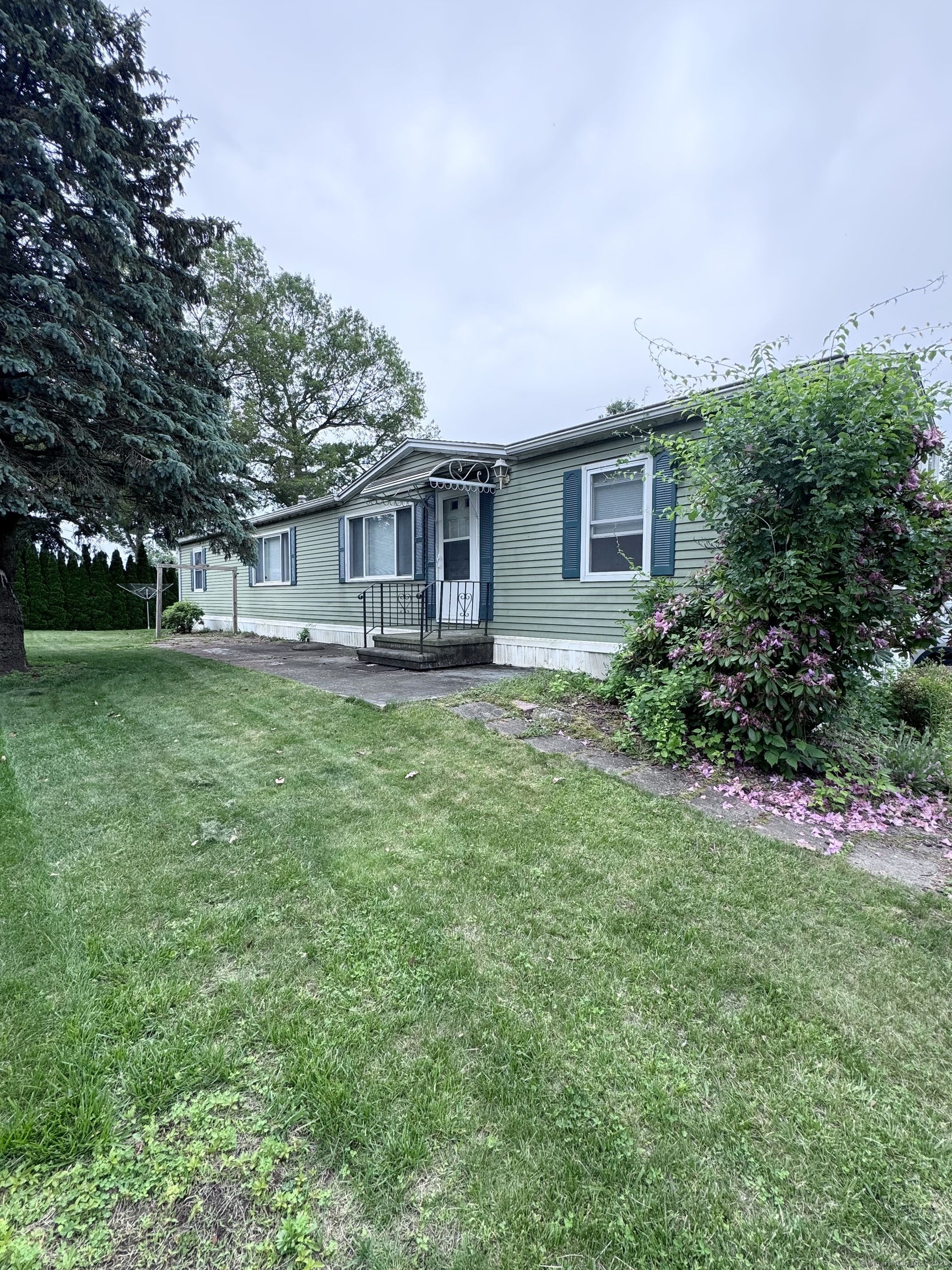 3 Stonewood Terrace Vernon CT 06066