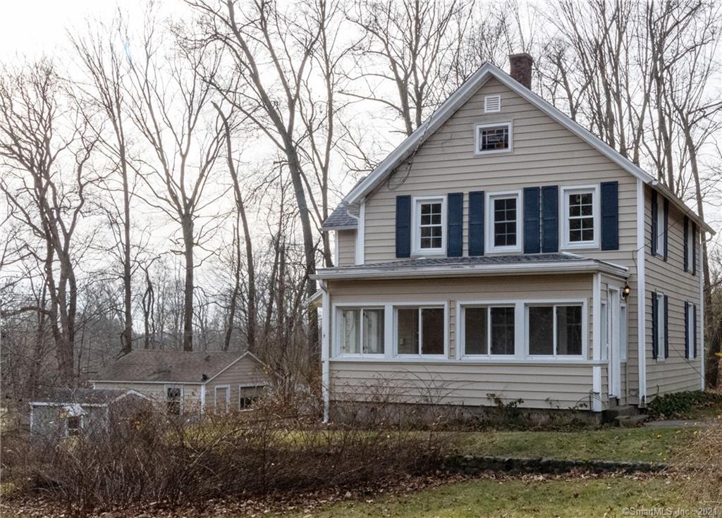 9 Crescent Street East Hampton CT 06424