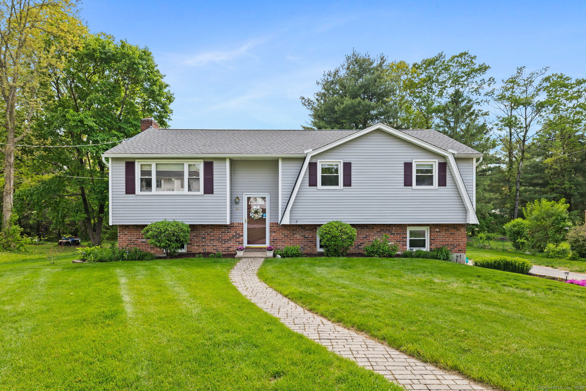 48 Flom Drive Colchester CT 06415