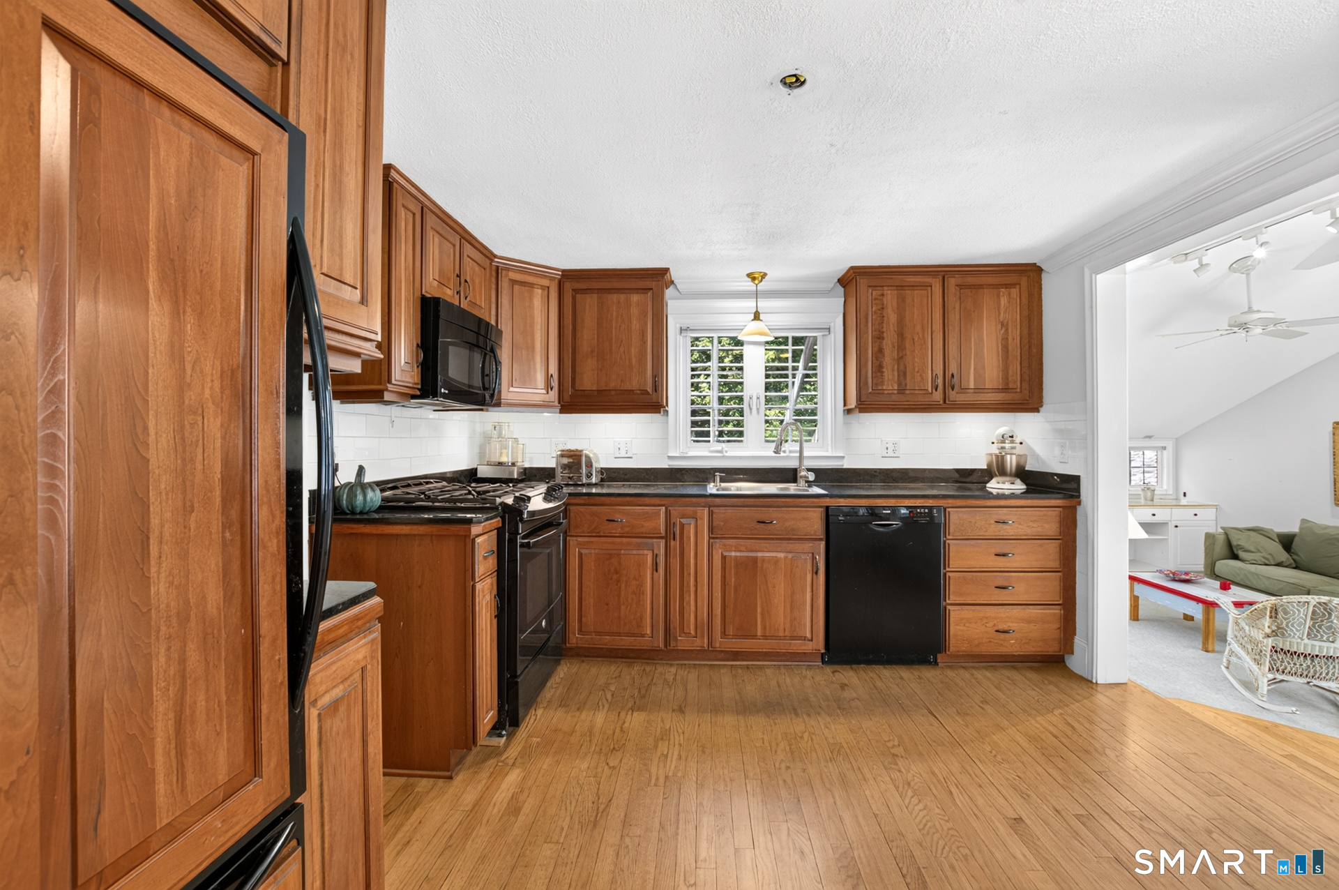 293 Firetown Road Simsbury CT 06070