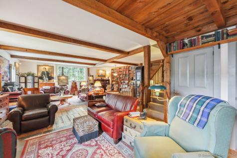 9 Columbus Avenue East Lyme CT 06357