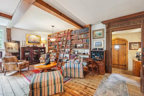 9 Columbus Avenue East Lyme CT 06357