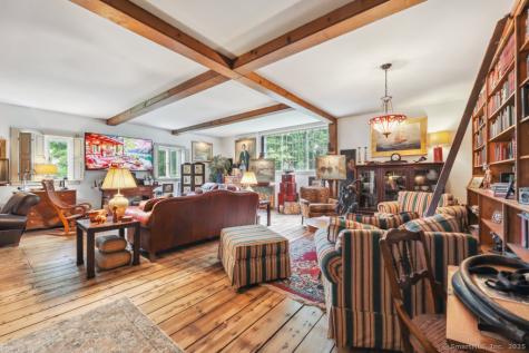 9 Columbus Avenue East Lyme CT 06357