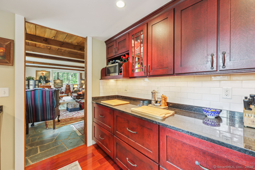 9 Columbus Avenue East Lyme CT 06357
