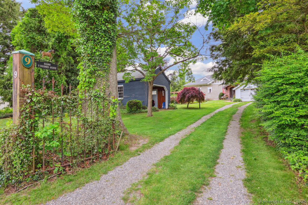 9 Columbus Avenue East Lyme CT 06357
