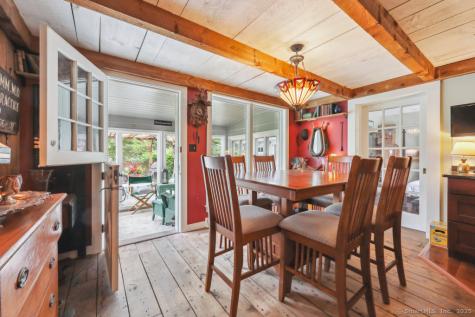 9 Columbus Avenue East Lyme CT 06357