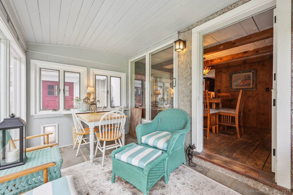 9 Columbus Avenue East Lyme CT 06357
