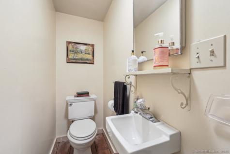 9 Columbus Avenue East Lyme CT 06357