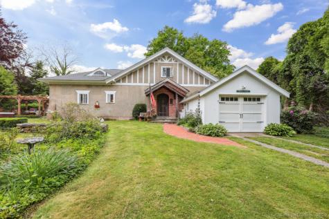 9 Columbus Avenue East Lyme CT 06357