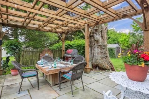 9 Columbus Avenue East Lyme CT 06357