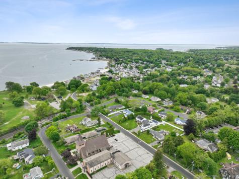 9 Columbus Avenue East Lyme CT 06357