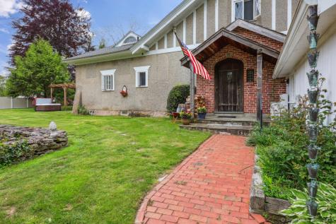 9 Columbus Avenue East Lyme CT 06357