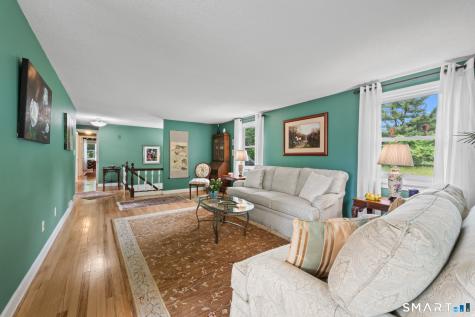 5 Watch Hill Lane Simsbury CT 06092