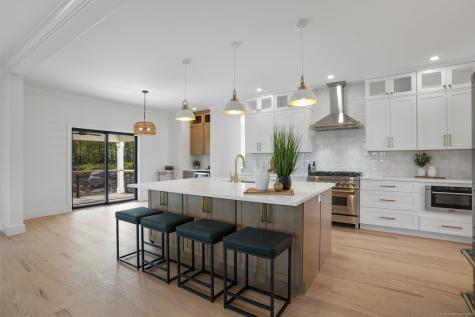 23 Taunton Lane Newtown CT 06470