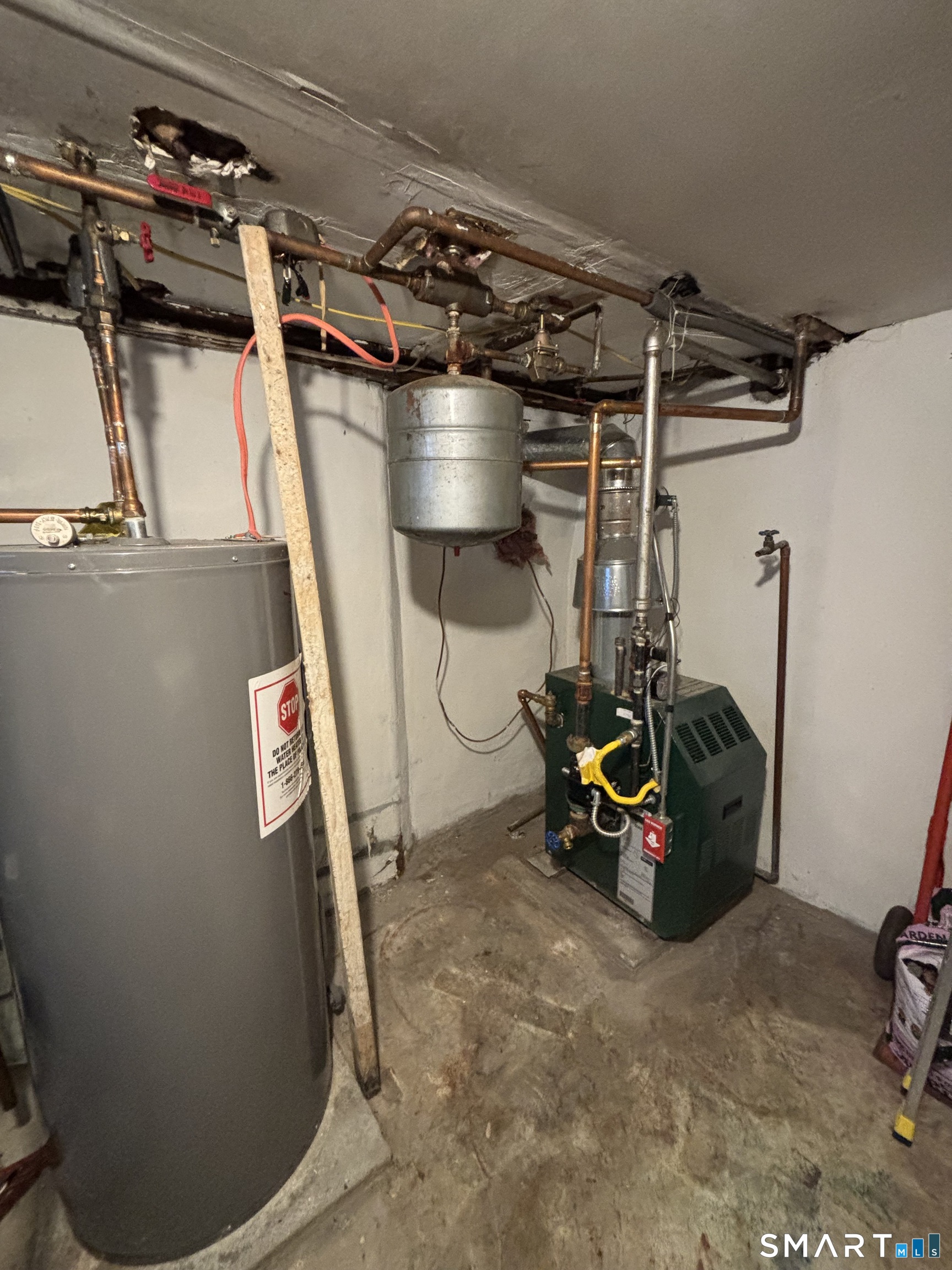 42 Bliss Street Hartford CT 06114